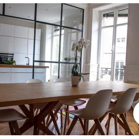 Grand Appartement Haussmannien 160M2 Besançon Dış mekan fotoğraf